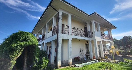 casa indipendente in vendita a Villata