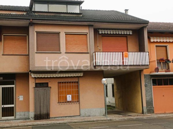 casa indipendente in vendita a Villata