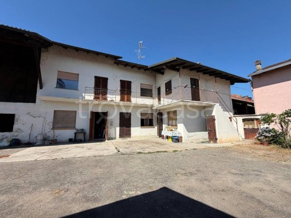 casa indipendente in vendita a Villata