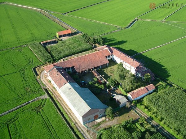 casale in vendita a Villata