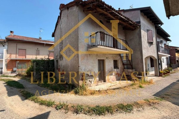 casa indipendente in vendita a Villata