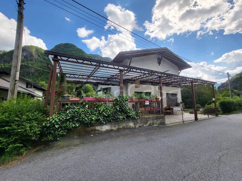 casa indipendente in vendita a Vocca