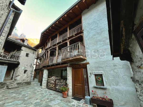 casa indipendente in vendita a Vocca in zona Sassiglioni