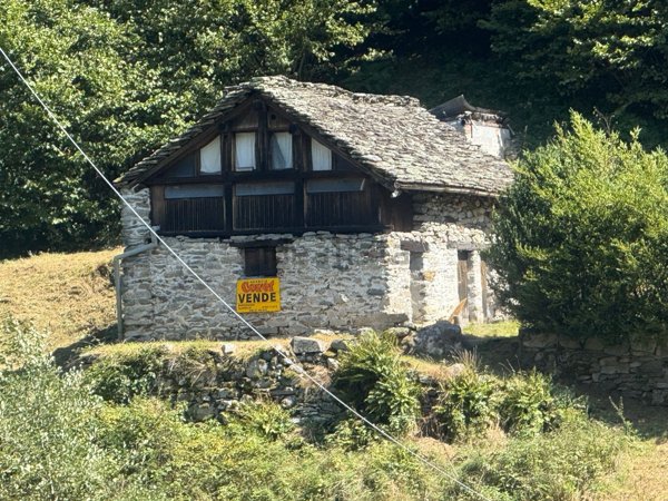 quadrivano in vendita ad Alto Sermenza in zona Rimasco