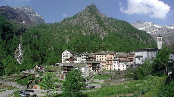 appartamento in vendita ad Alto Sermenza in zona Rima