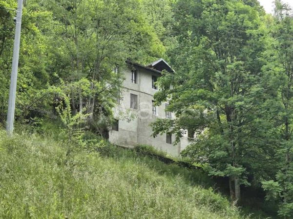 casa indipendente in vendita ad Alto Sermenza