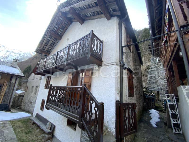 casa indipendente in vendita ad Alto Sermenza