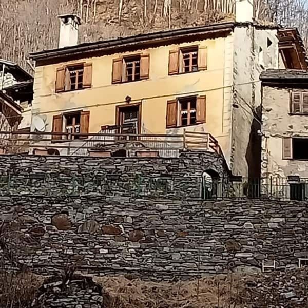 casa indipendente in vendita ad Alto Sermenza