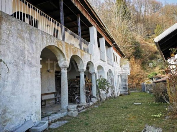 casa indipendente in vendita a Cellio con Breia