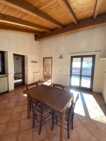 casa indipendente in vendita a Cellio con Breia in zona Cadarafagno