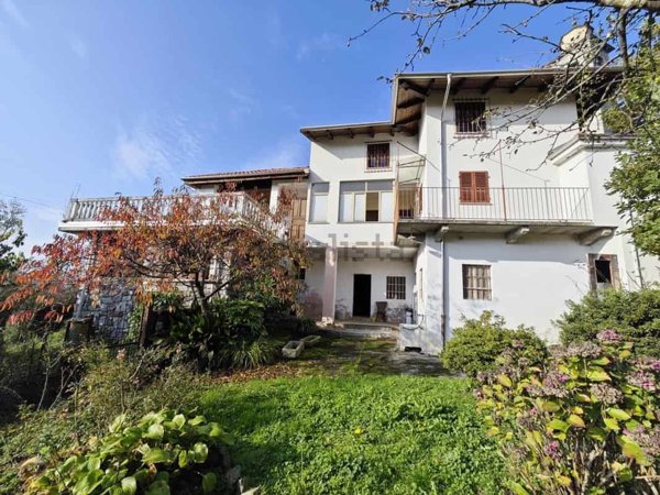 casa indipendente in vendita a Cellio con Breia