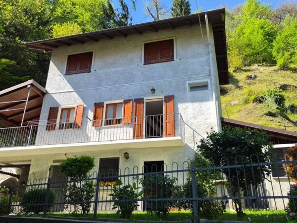 casa indipendente in vendita a Cellio con Breia in zona Breia