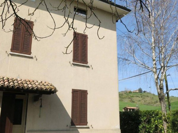 casa indipendente in vendita ad Albinea in zona Broletto