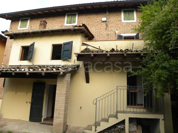 casa indipendente in vendita ad Albinea in zona Montericco
