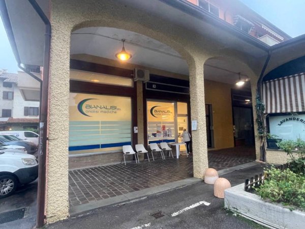 negozio in vendita ad Albinea