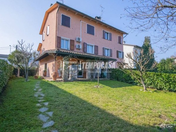 casa indipendente in vendita ad Albinea