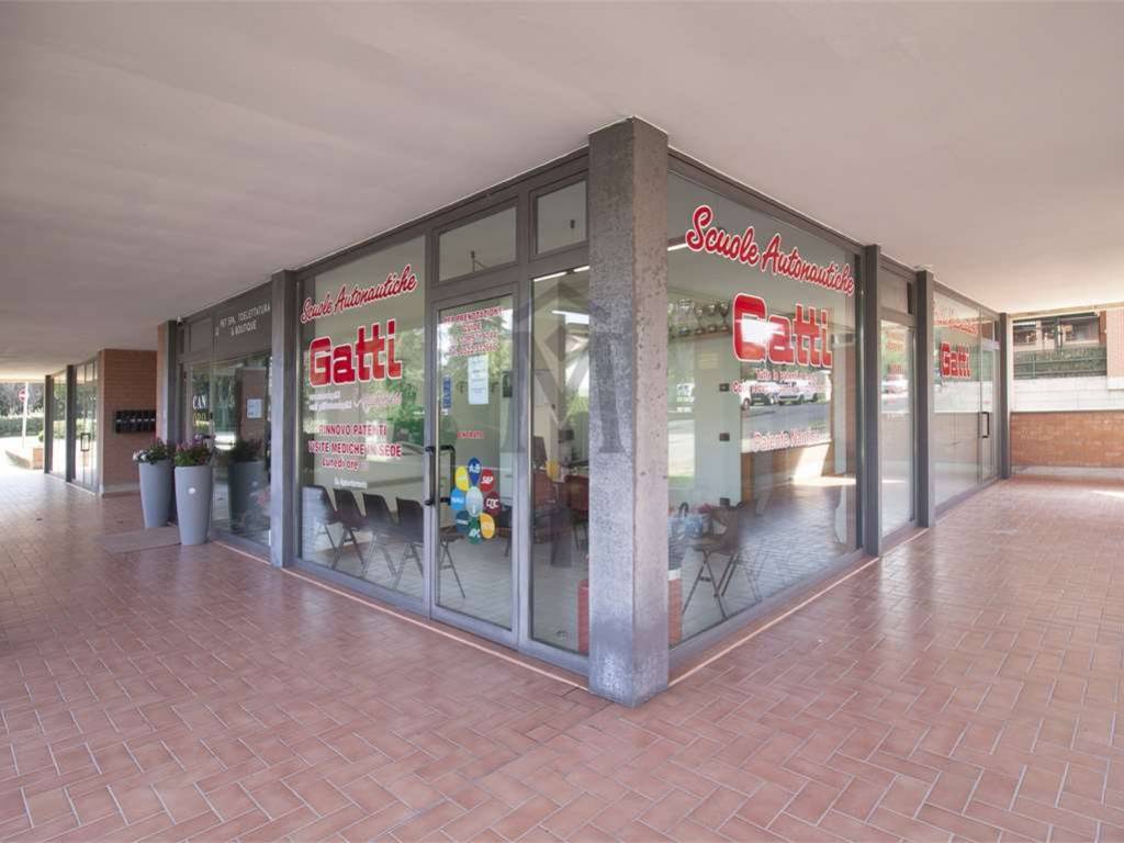 negozio in vendita ad Albinea