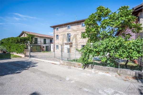 casa indipendente in vendita ad Albinea in zona Borzano