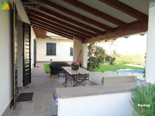 casa indipendente in vendita ad Albinea in zona Borzano