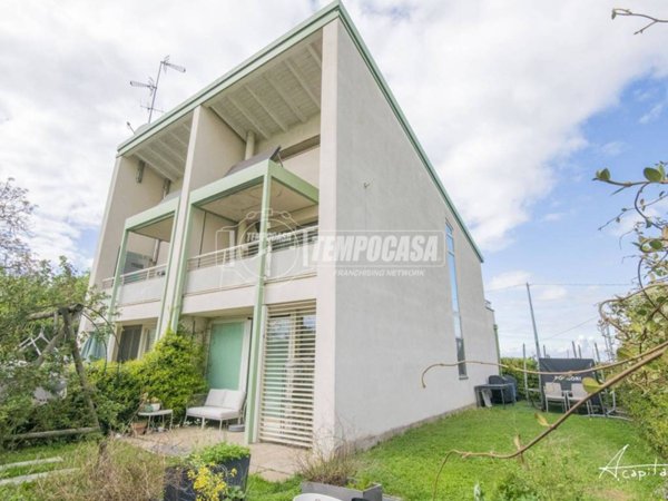 casa indipendente in vendita ad Albinea