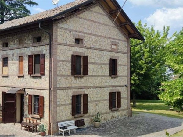 casa indipendente in vendita ad Albinea