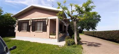 casa indipendente in vendita ad Albinea