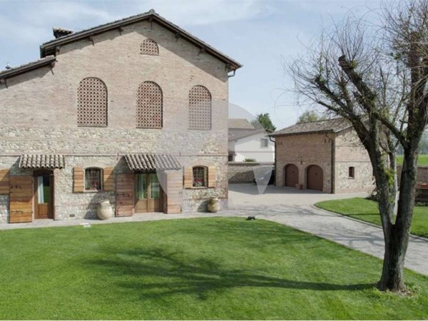 casa indipendente in vendita ad Albinea in zona Borzano