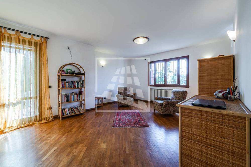 casa indipendente in vendita ad Albinea in zona Montericco