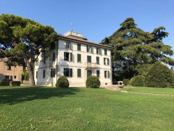 casa indipendente in vendita ad Albinea in zona Montericco
