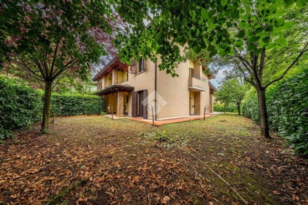 casa indipendente in vendita ad Albinea