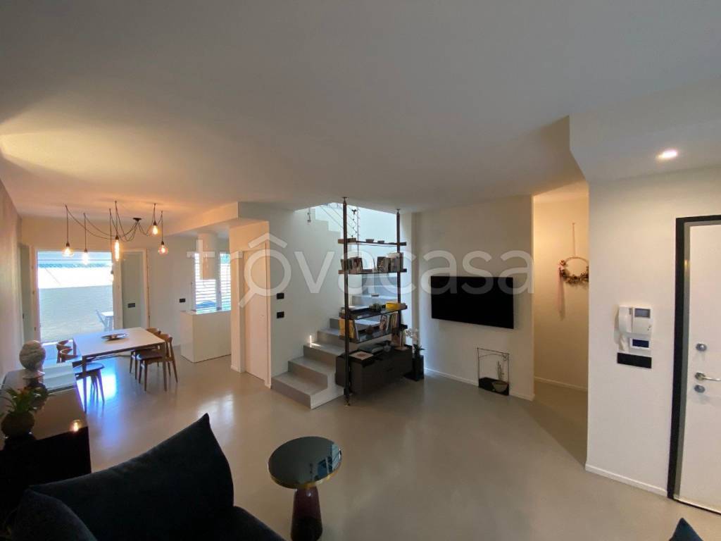 casa indipendente in vendita ad Albinea