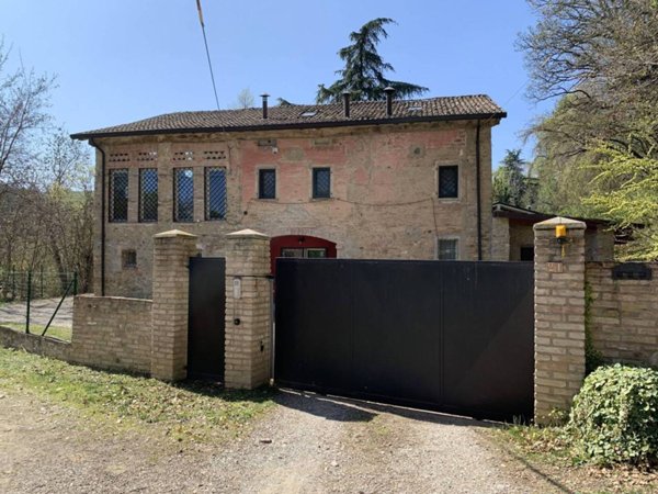 casa indipendente in vendita ad Albinea in zona La Russia