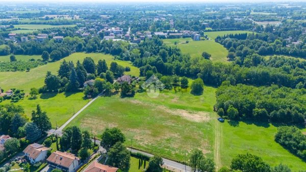 terreno agricolo in vendita ad Albinea