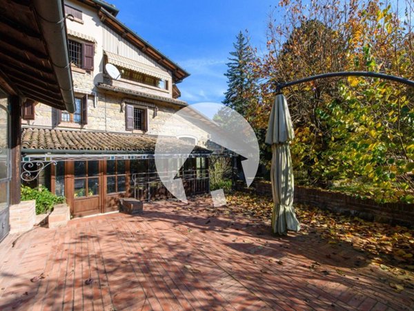 casa indipendente in vendita ad Albinea in zona Borzano