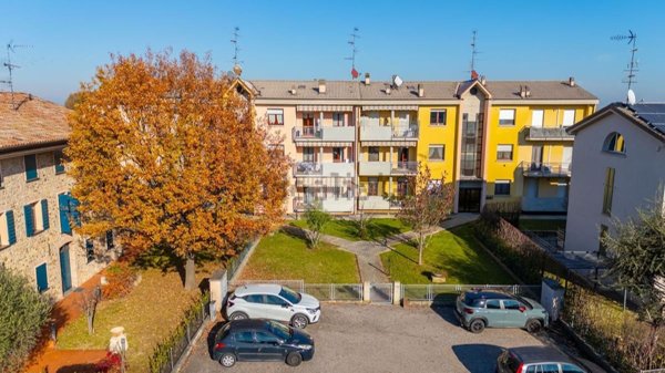 appartamento in vendita ad Albinea in zona Borzano