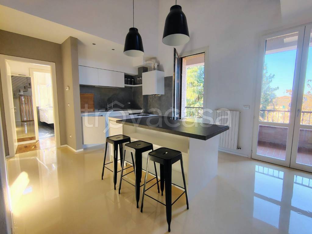 appartamento in vendita ad Albinea in zona Borzano