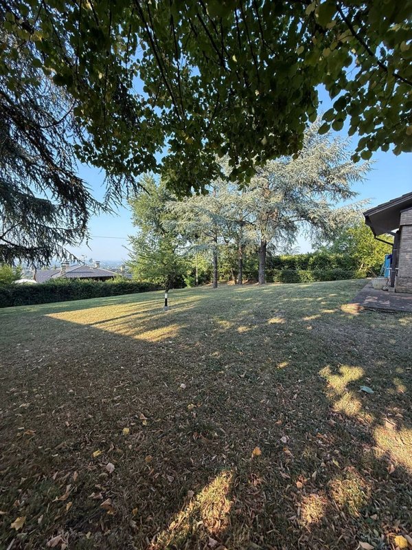 casa indipendente in vendita ad Albinea in zona Borzano