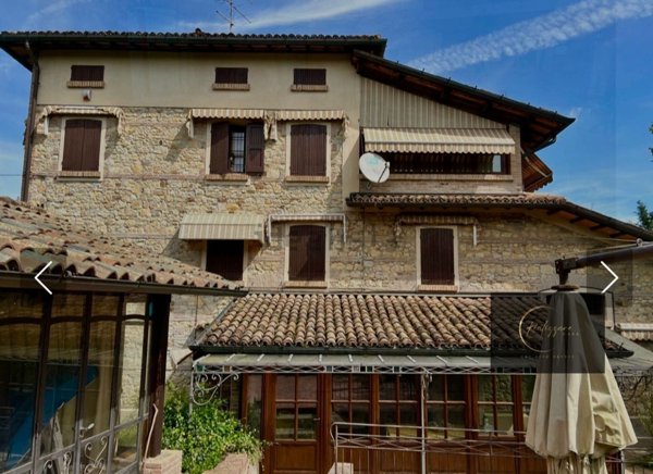 casa indipendente in vendita ad Albinea in zona Borzano
