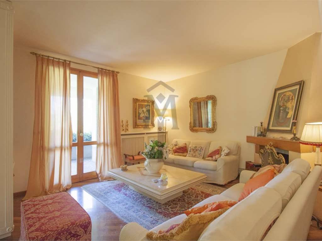 casa indipendente in vendita ad Albinea in zona Montericco