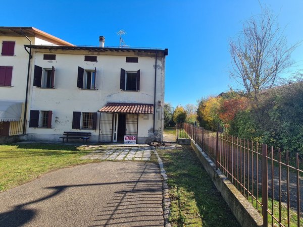 casa semindipendente in vendita ad Albinea