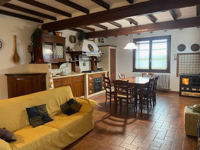 casa indipendente in vendita ad Albinea in zona San Giacomo