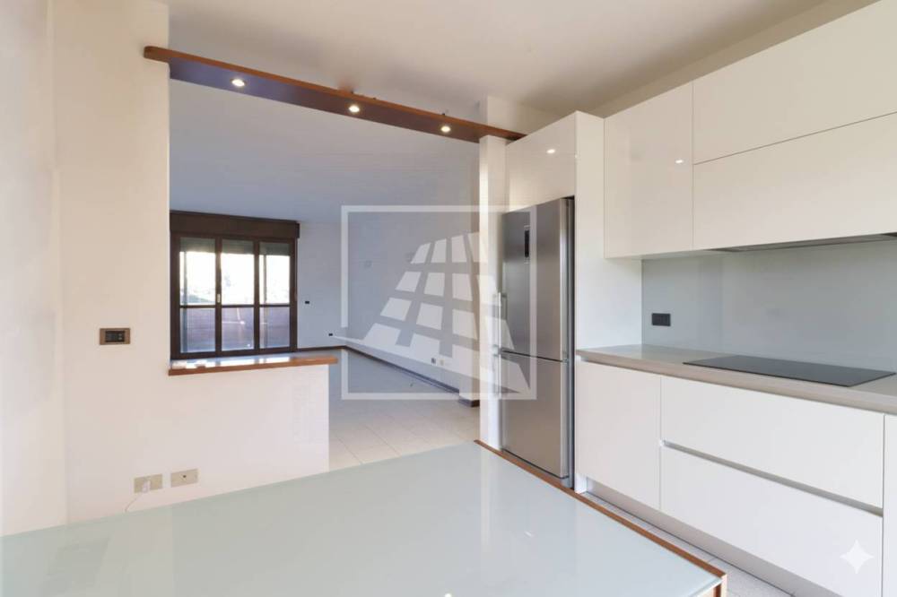 appartamento in vendita ad Albinea in zona Crostolo