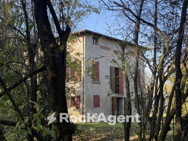casa indipendente in vendita ad Albinea