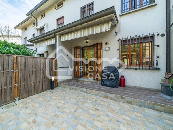 casa indipendente in vendita ad Albinea