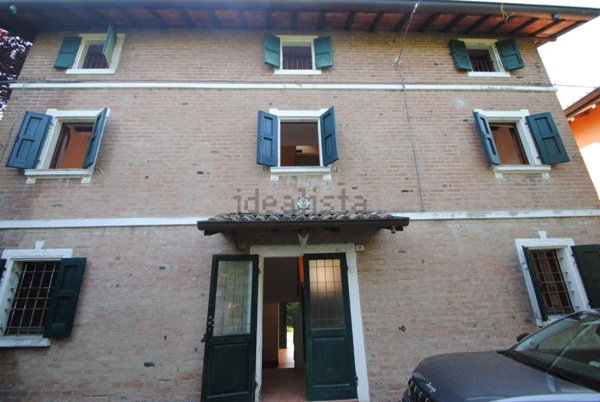 casa indipendente in vendita ad Albinea in zona Montericco