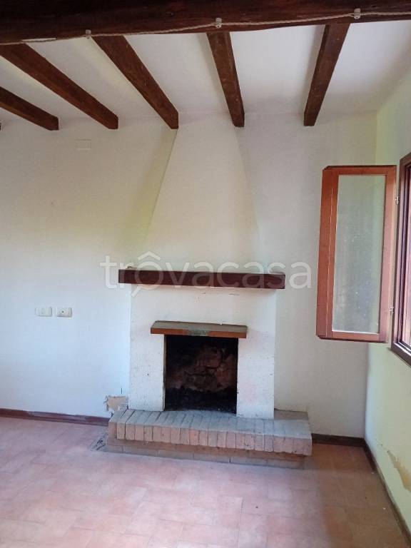 casa indipendente in vendita ad Albinea in zona Montericco