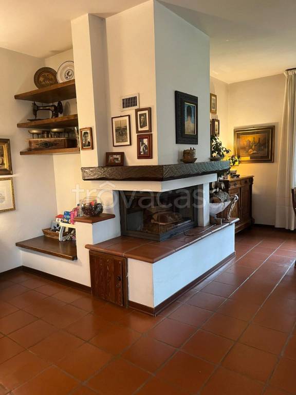 casa indipendente in vendita ad Albinea in zona Borzano