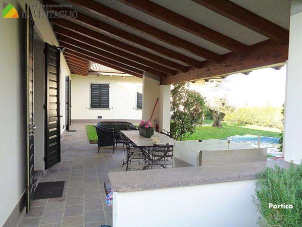 casa indipendente in vendita ad Albinea in zona Borzano
