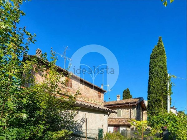 casa indipendente in vendita ad Albinea in zona Borzano