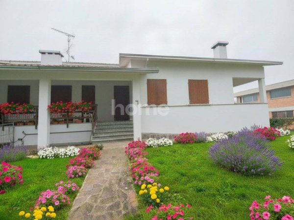 casa indipendente in vendita ad Albinea